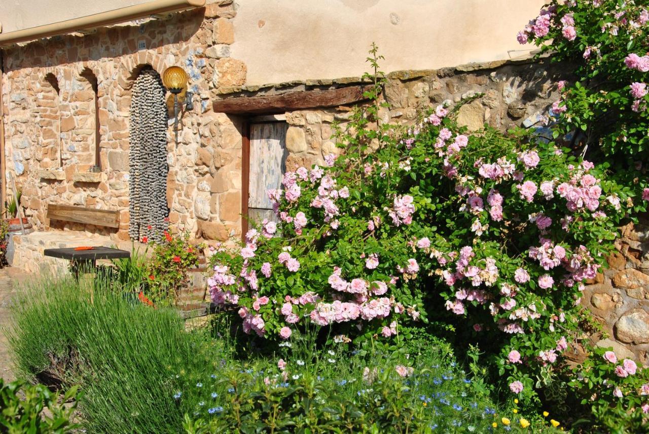 B&B Casa Rural Mas De Las Tapias วาลเดร์โรเบรส ภายนอก รูปภาพ