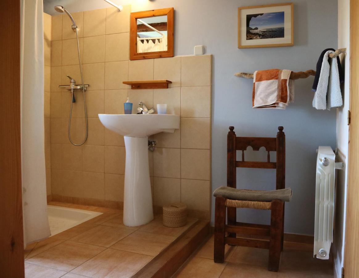 B&B Casa Rural Mas De Las Tapias วาลเดร์โรเบรส ภายนอก รูปภาพ