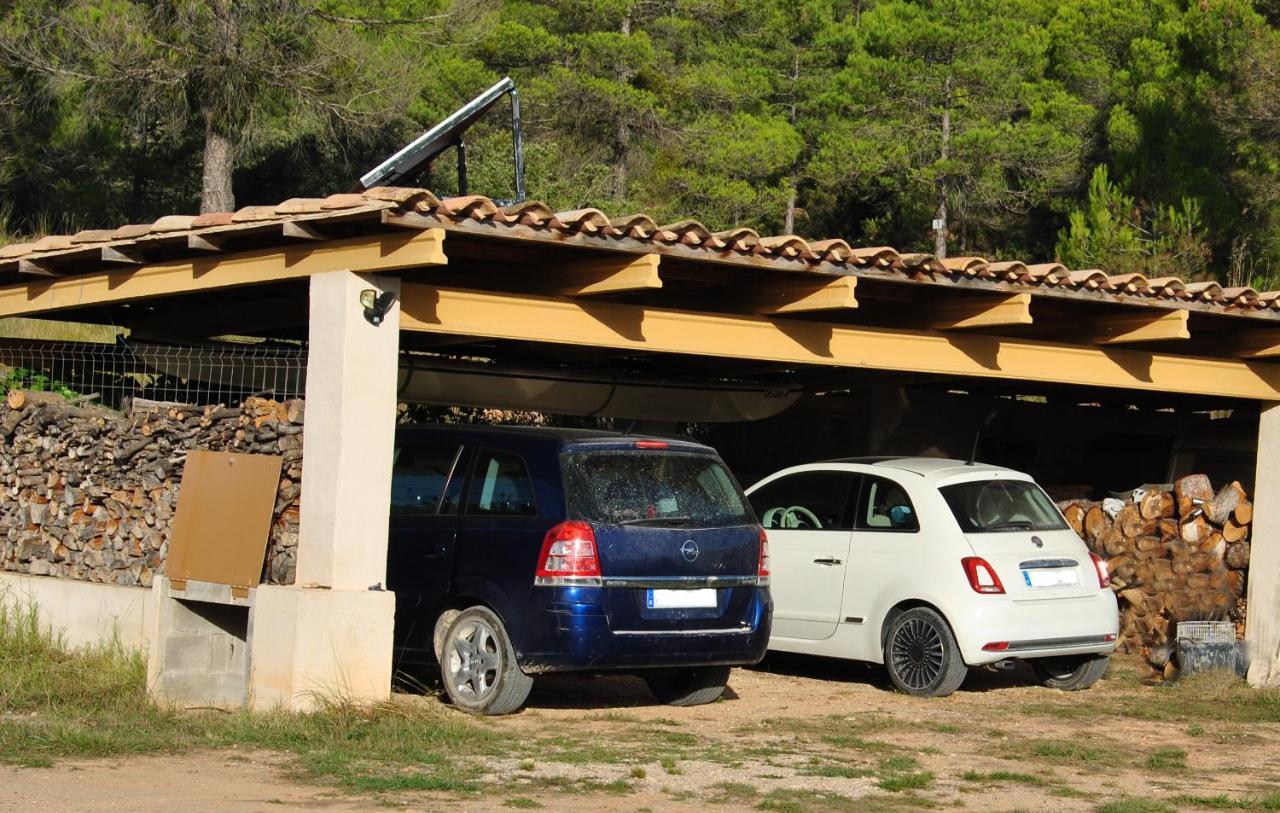 B&B Casa Rural Mas De Las Tapias วาลเดร์โรเบรส ภายนอก รูปภาพ