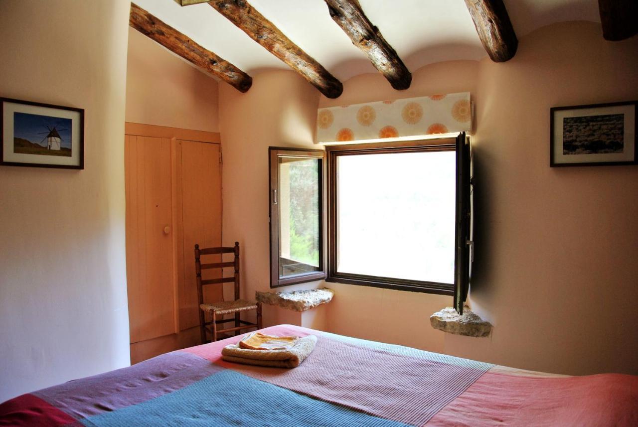B&B Casa Rural Mas De Las Tapias วาลเดร์โรเบรส ภายนอก รูปภาพ